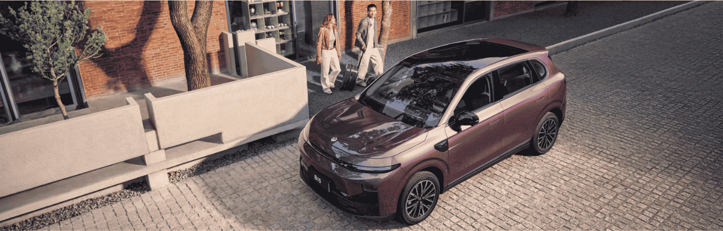 Leapmotor-B10-e-Hybrid-SUV-concession-valence-drome